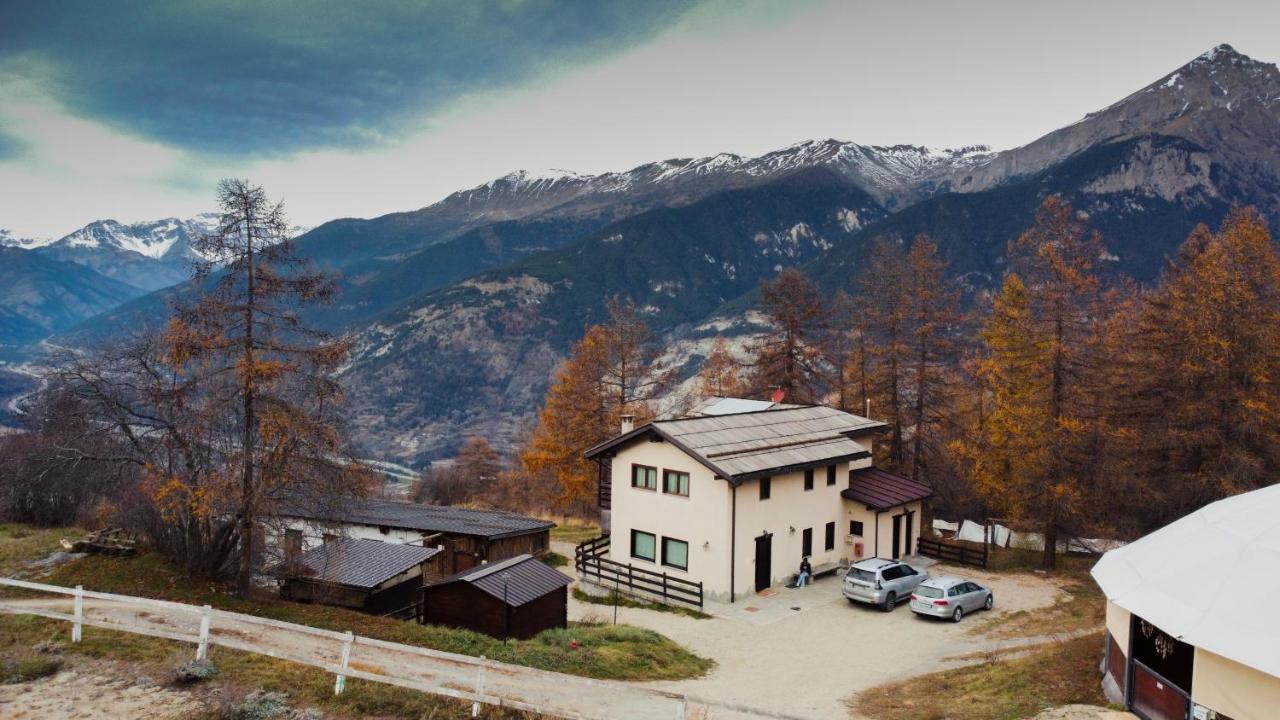 Green Mountain Lodge Oulx Exterior foto